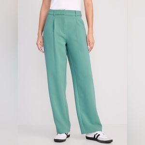 Old Navy Petite Extra High-Waisted Pleated Taylor Wide-Leg Trouser Suit Pants